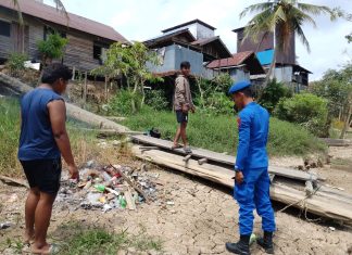 Ditpolairud Polda Kalteng Ajak Masyarakat Teweh Rawat Pesisir Sungai Barito