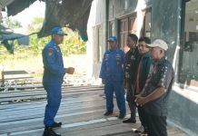 Ditpolairud Gencarkan Program Indonesia ASRI, Bersihkan Langgar di Desa Tanjung Perawan