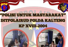 Ditpolairud Polda Kalteng Dukung Pendidikan Anak-Anak DAS Kumai Lewat Kapal Perpustakaan Terapung