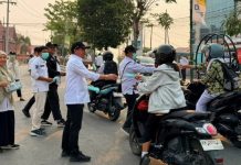 Dinkes Barito Utara Bagikan Ribuan Masker, Imbau Warga Waspadai Kabut Asap