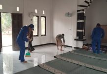 Personel Ditpolairud Laksanakan Indonesia ASRI di Mushola Sirottolmustaqim