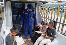 Tingkatkan Minat Baca, Anak-Anak Pesisir Manfaatkan Pondok Baca Ditpolairud
