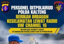 Personel Ditpolairud Polda Kalteng Jaga Keselamatan Pelayaran Lewat Radio VHF Channel 16