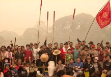 Ikut Tradisi Manugal, Heriyus Sampaikan Pesan Pencegahan Karhutla